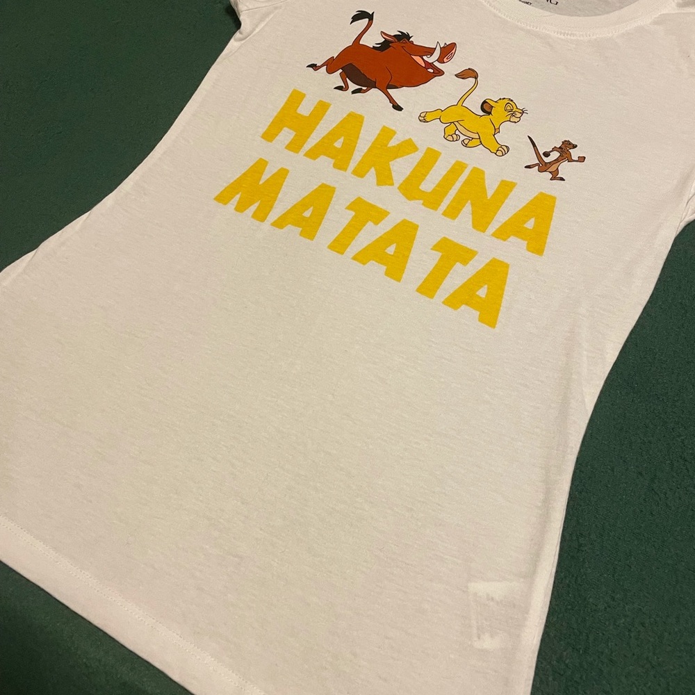 Disney’s The Lion King T-Shirt - Picture 4 of 8